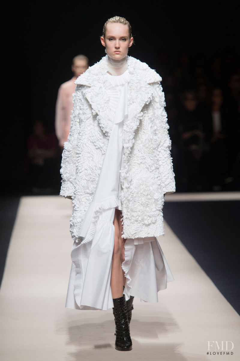 Harleth Kuusik featured in  the N° 21 fashion show for Autumn/Winter 2015
