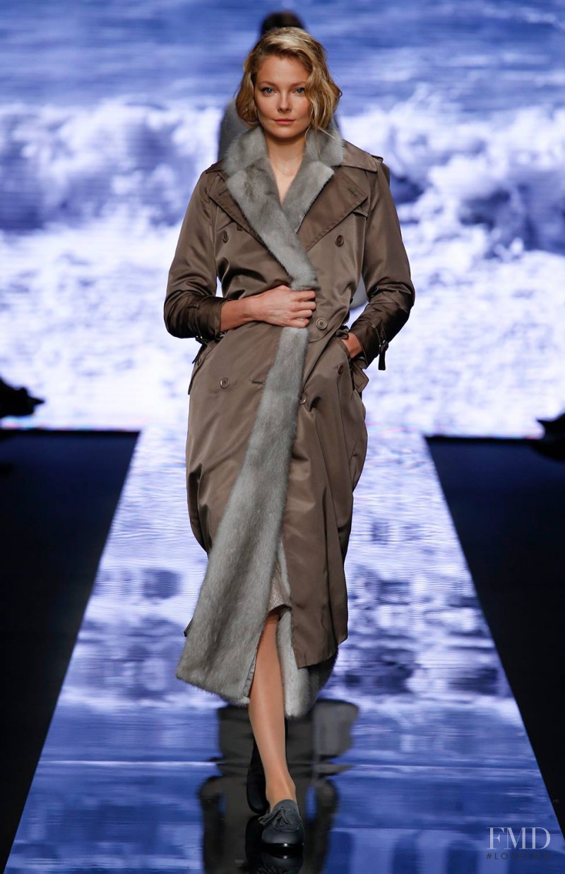 Eniko Mihalik featured in  the Max Mara fashion show for Autumn/Winter 2015