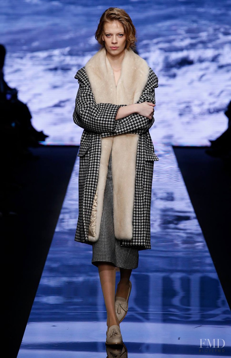 Lexi Boling featured in  the Max Mara fashion show for Autumn/Winter 2015