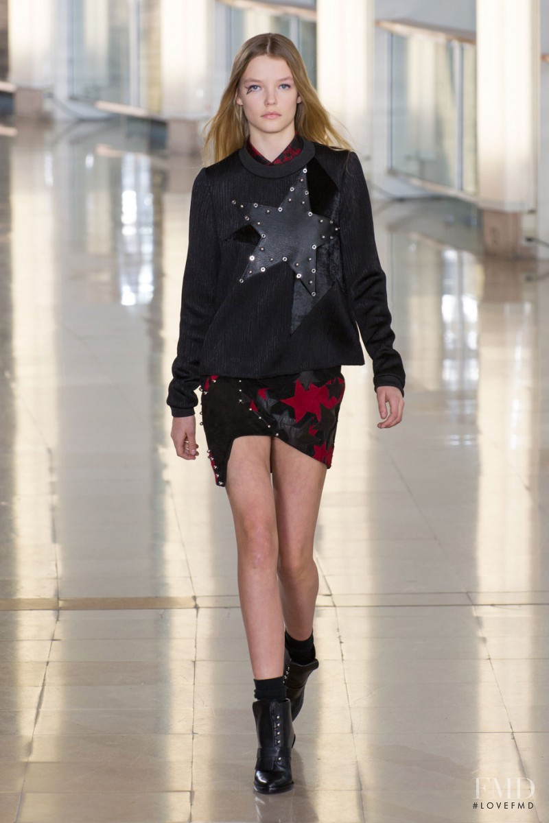 Roos Abels featured in  the Anthony Vaccarello fashion show for Autumn/Winter 2015