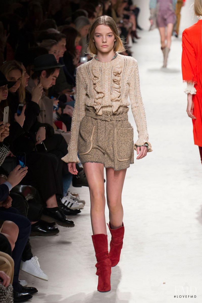 Roos Abels featured in  the Philosophy di Lorenzo Serafini fashion show for Autumn/Winter 2015