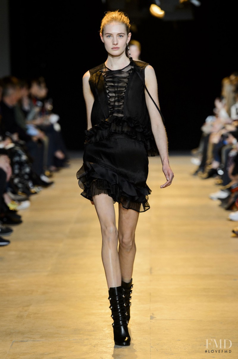 Sanne Vloet featured in  the Isabel Marant fashion show for Autumn/Winter 2015