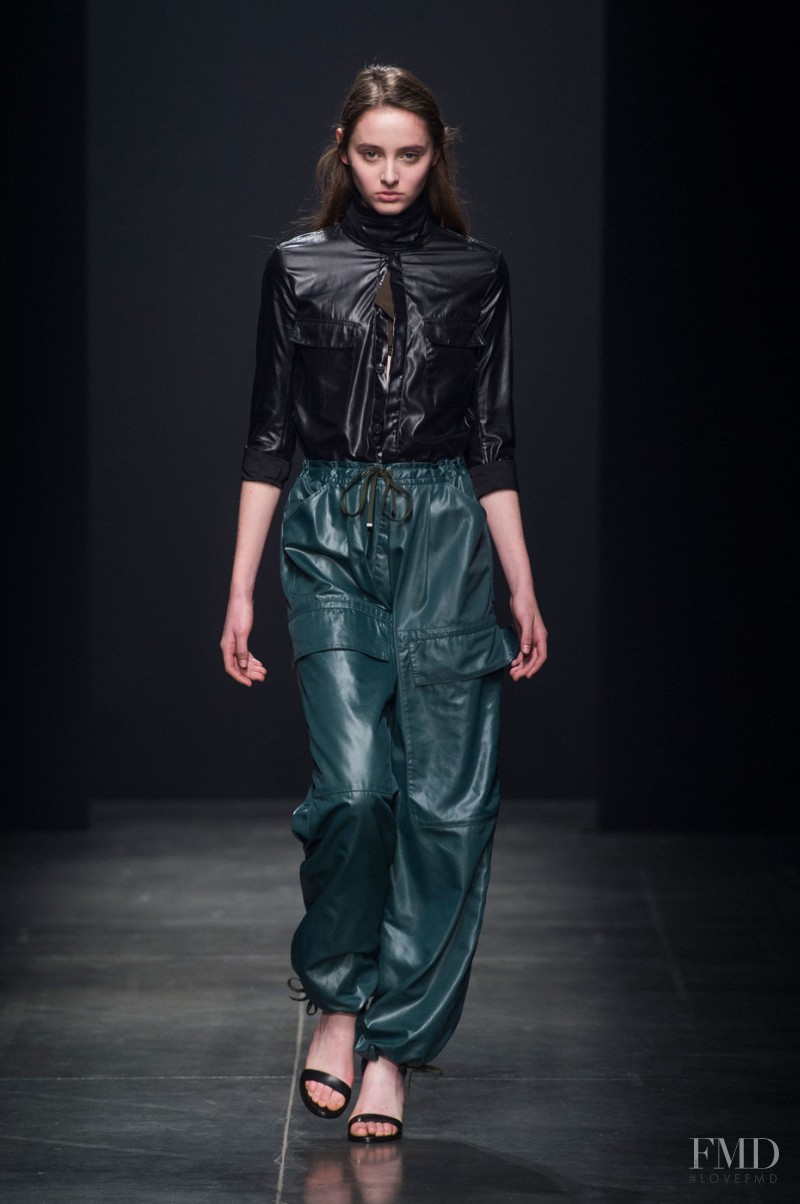 Holly Spencer featured in  the Ter Et Bantine fashion show for Autumn/Winter 2015