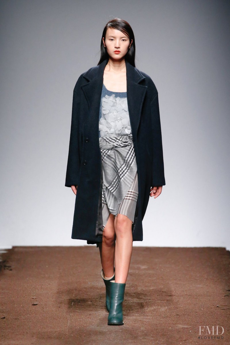 Luping Wang featured in  the Christian Wijnants fashion show for Autumn/Winter 2015