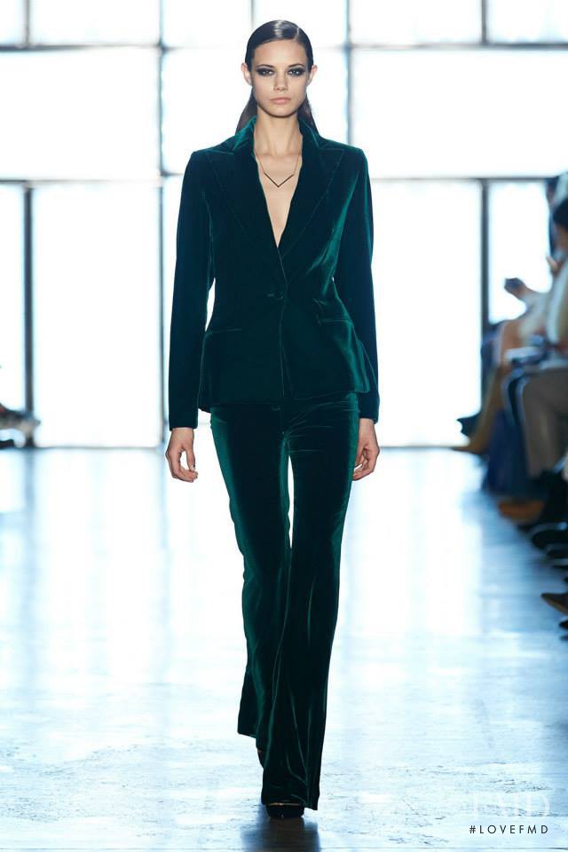 Anja Leuenberger featured in  the Cushnie Et Ochs fashion show for Autumn/Winter 2015