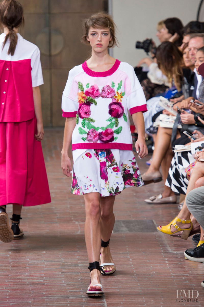 Mari Nylander featured in  the I\'m Isola Marras fashion show for Spring/Summer 2015