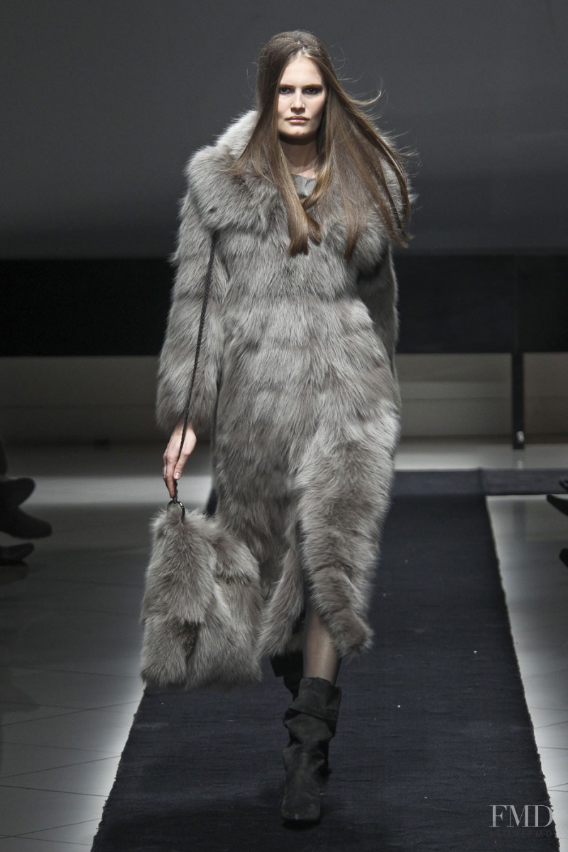 Simonetta Ravizza fashion show for Autumn/Winter 2011