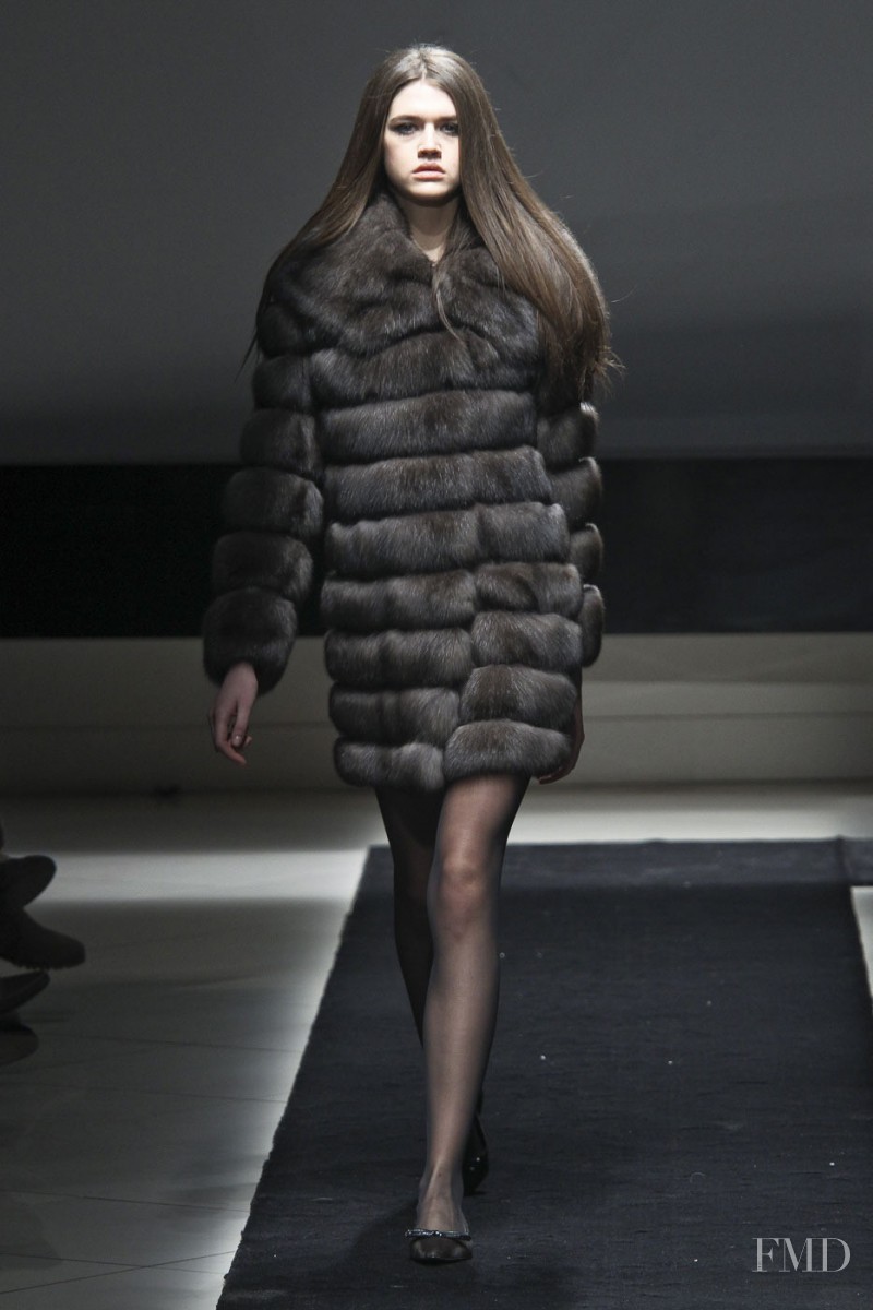 Simonetta Ravizza fashion show for Autumn/Winter 2011