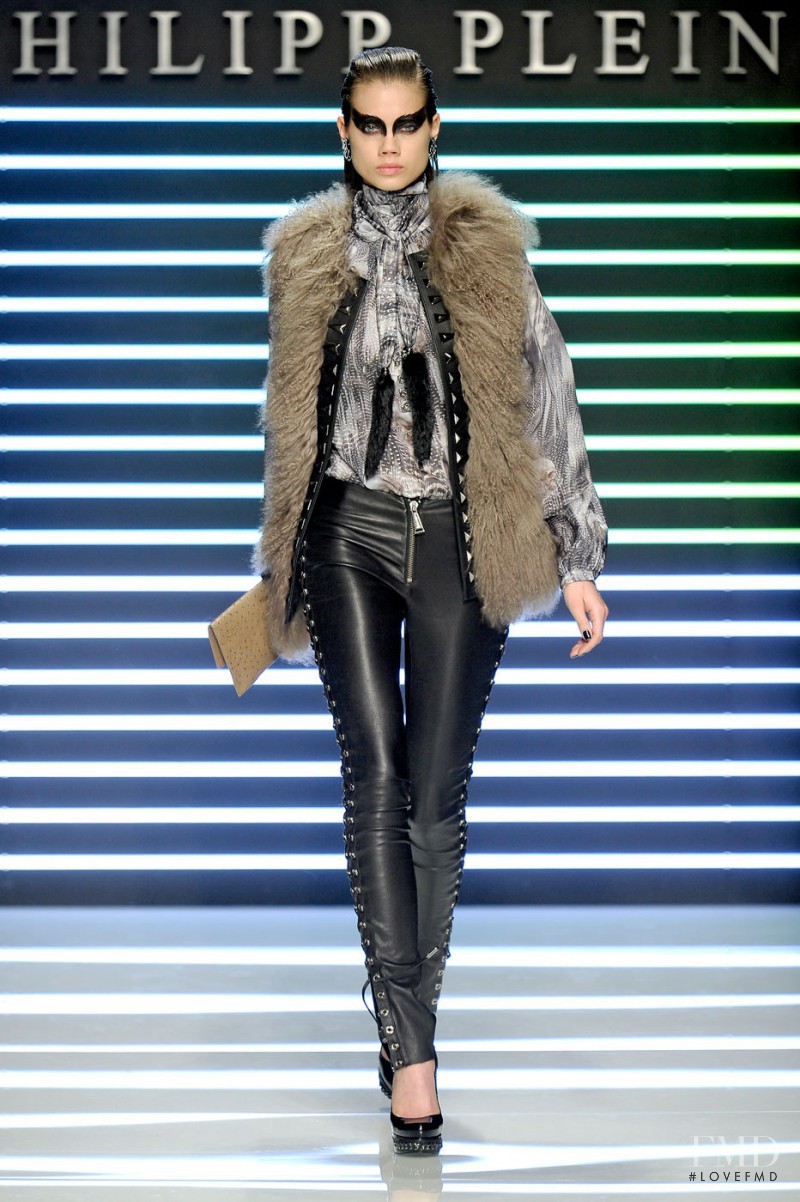 Jacqueline Oloniceva featured in  the Philipp Plein fashion show for Autumn/Winter 2011