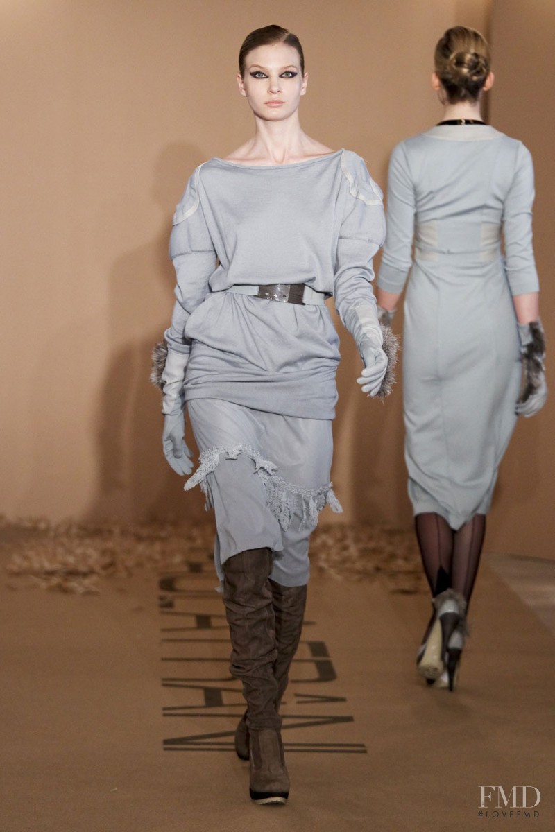 Paola Frani fashion show for Autumn/Winter 2011