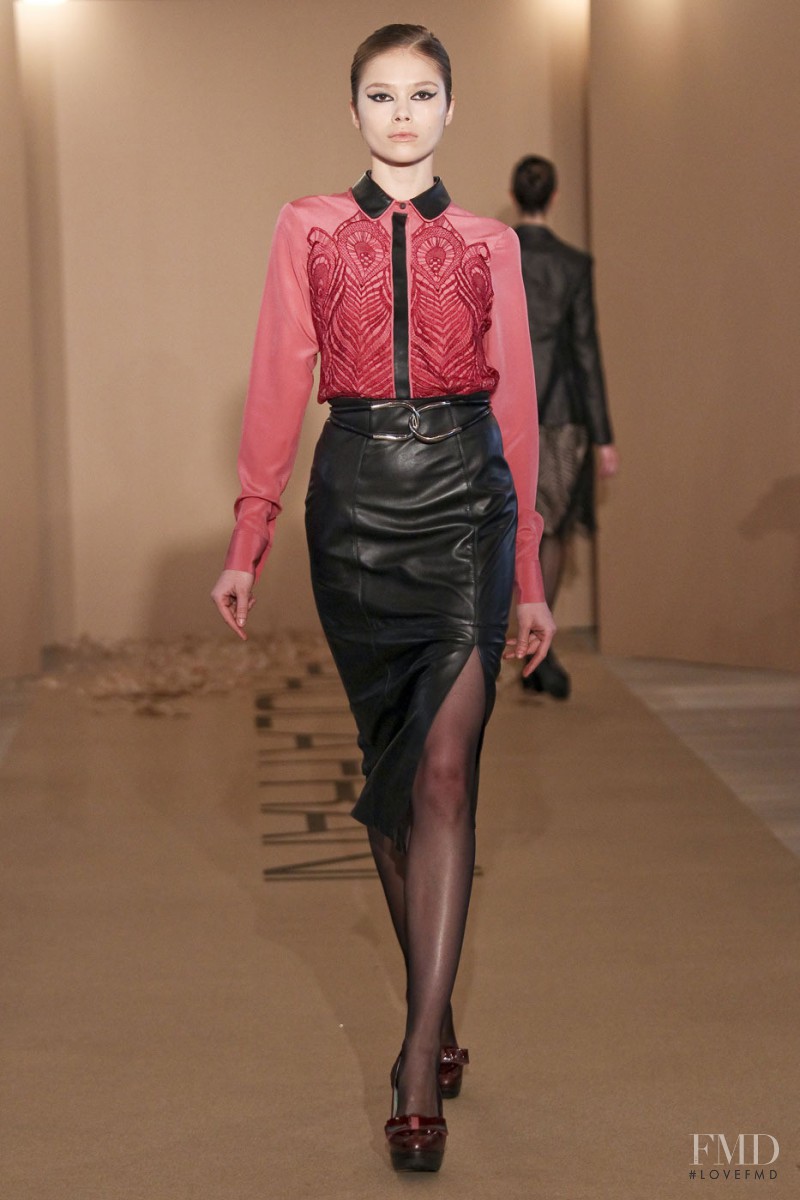 Paola Frani fashion show for Autumn/Winter 2011