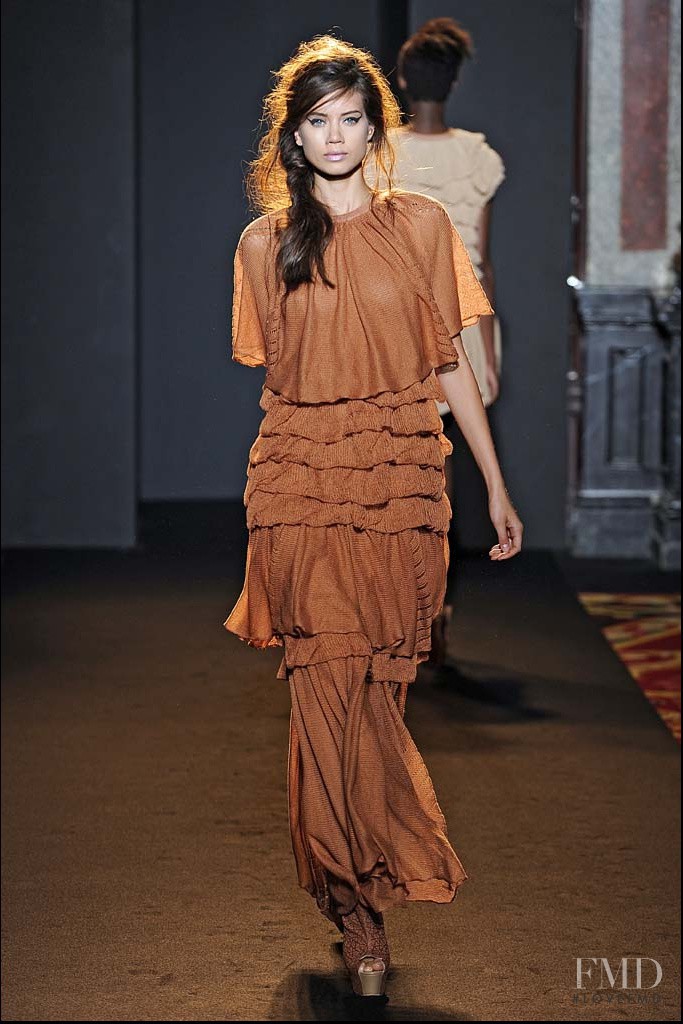 Jacqueline Oloniceva featured in  the Alena Akhmadullina fashion show for Spring/Summer 2012