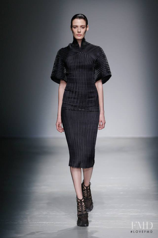 Marfa Zoe Manakh featured in  the Iris Van Herpen fashion show for Autumn/Winter 2015