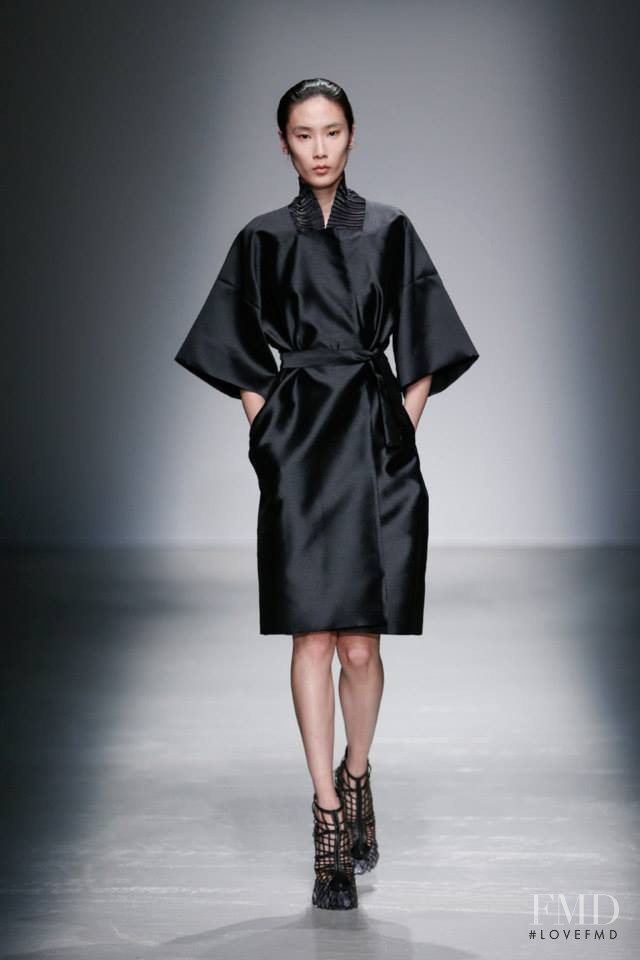 Dongqi Xue featured in  the Iris Van Herpen fashion show for Autumn/Winter 2015