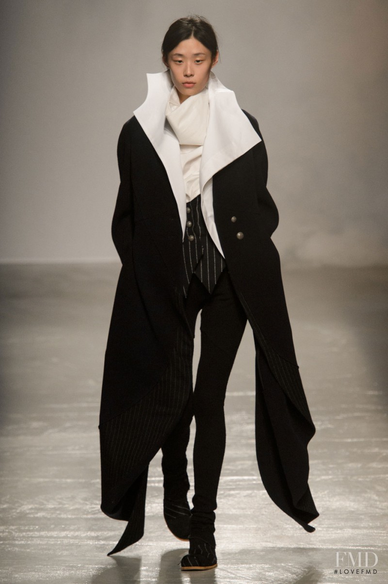 Meng Meng Wei featured in  the Aganovich fashion show for Autumn/Winter 2015