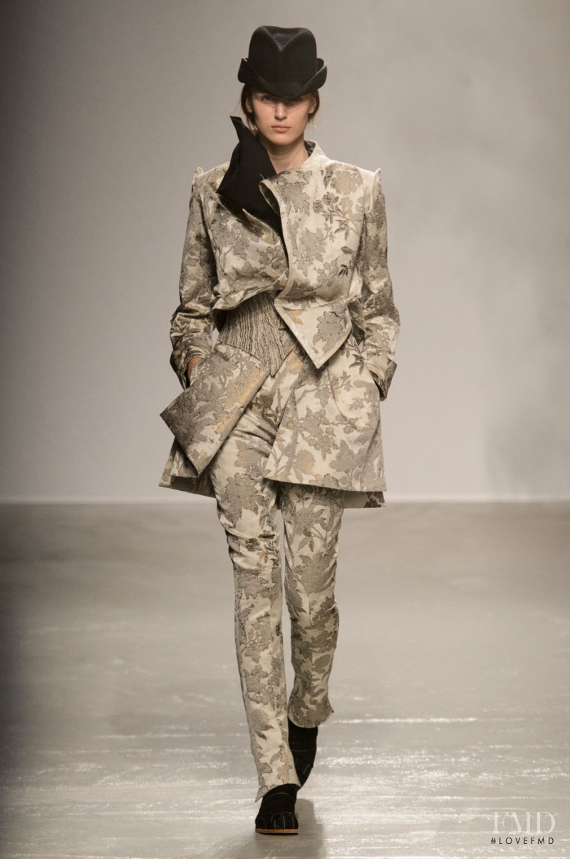 Stasha Yatchuk featured in  the Aganovich fashion show for Autumn/Winter 2015