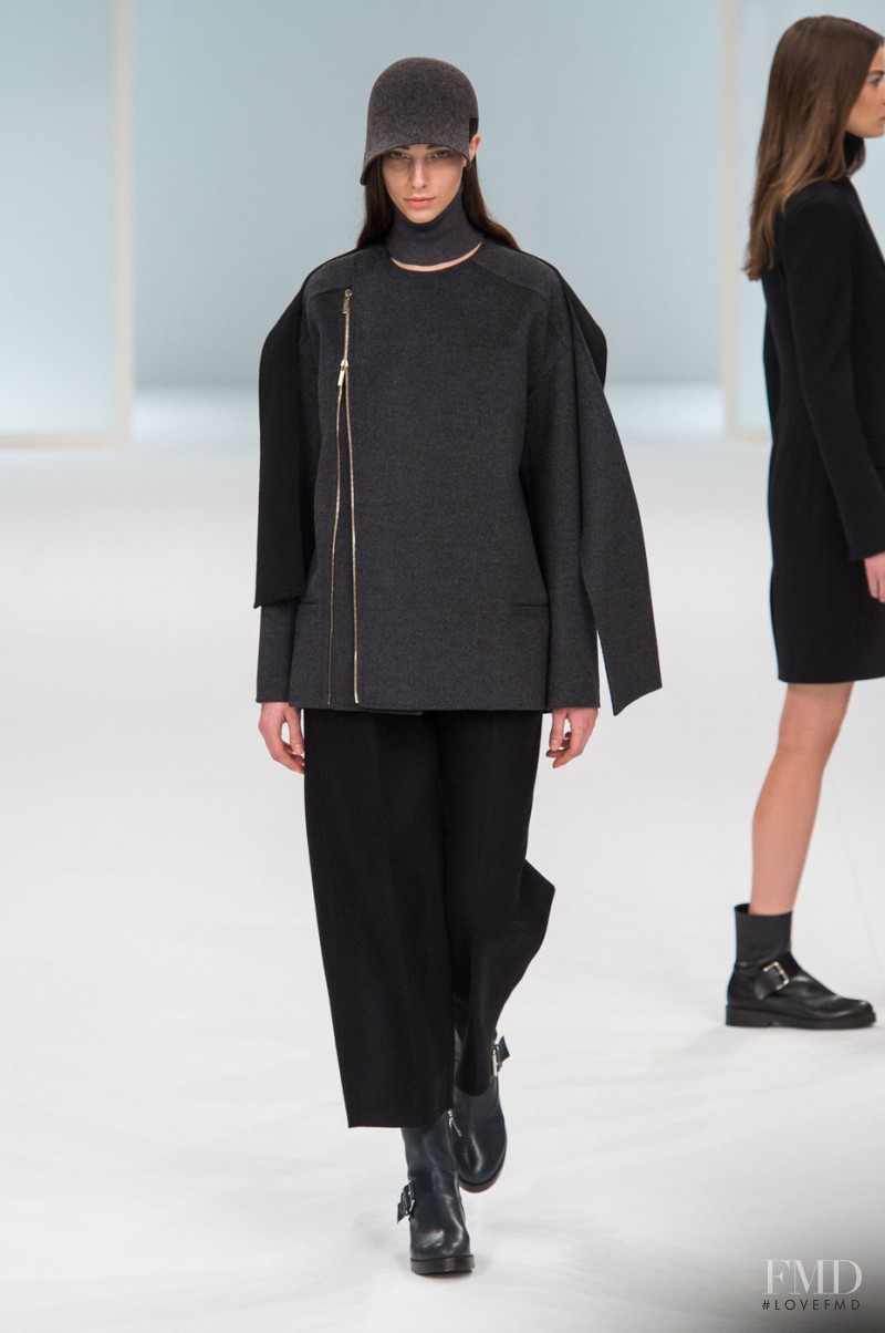 Hussein Chalayan fashion show for Autumn/Winter 2015