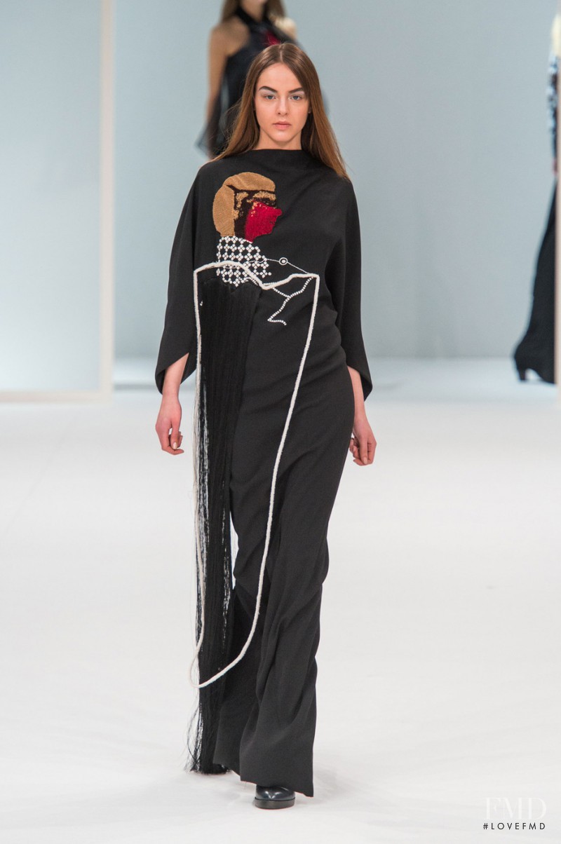 Hussein Chalayan fashion show for Autumn/Winter 2015