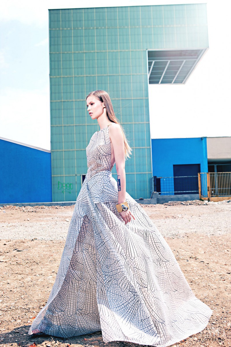 Sara Kiscinska featured in  the Vionnet lookbook for Resort 2015