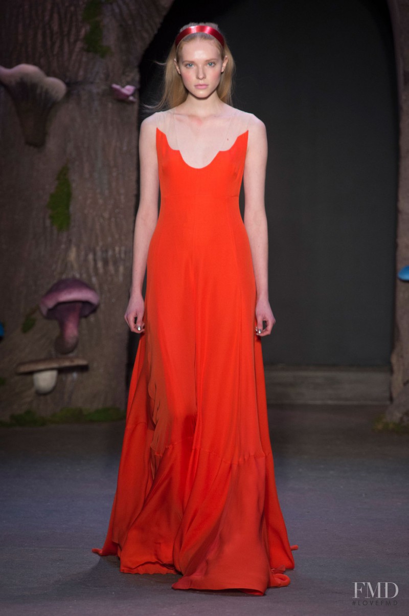 Kimi Nastya Zhidkova featured in  the Honor fashion show for Autumn/Winter 2015