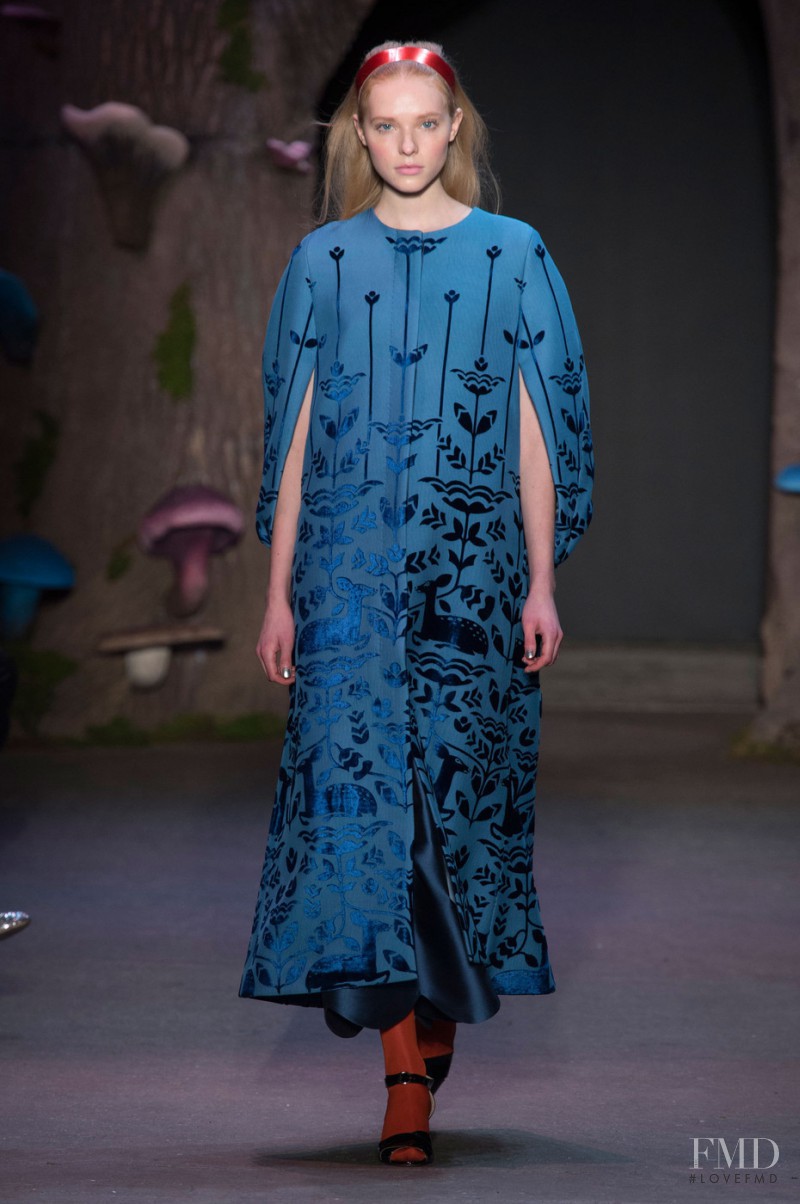 Kimi Nastya Zhidkova featured in  the Honor fashion show for Autumn/Winter 2015