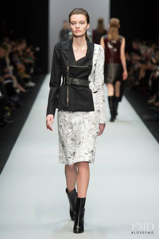 Guy Laroche fashion show for Autumn/Winter 2015