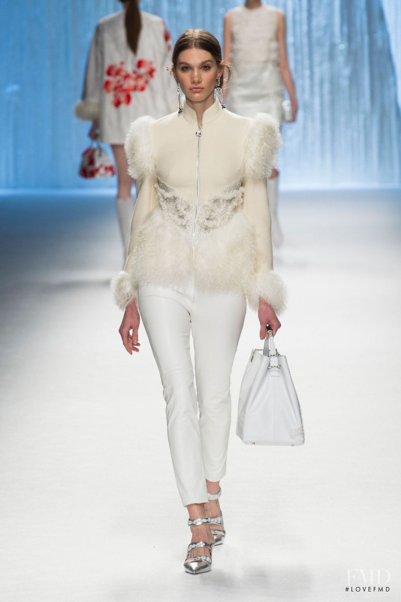 Irina Nikolaeva featured in  the Shiatzy Chen fashion show for Autumn/Winter 2015