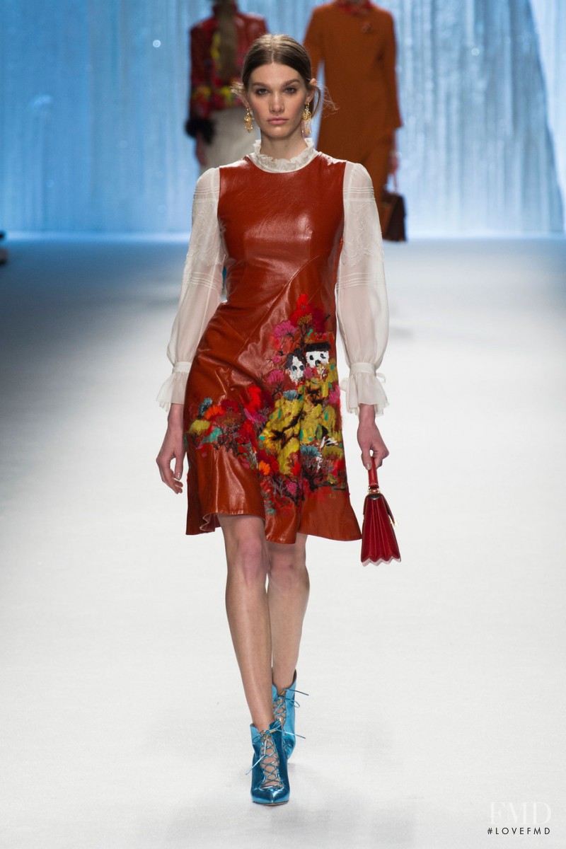 Irina Nikolaeva featured in  the Shiatzy Chen fashion show for Autumn/Winter 2015