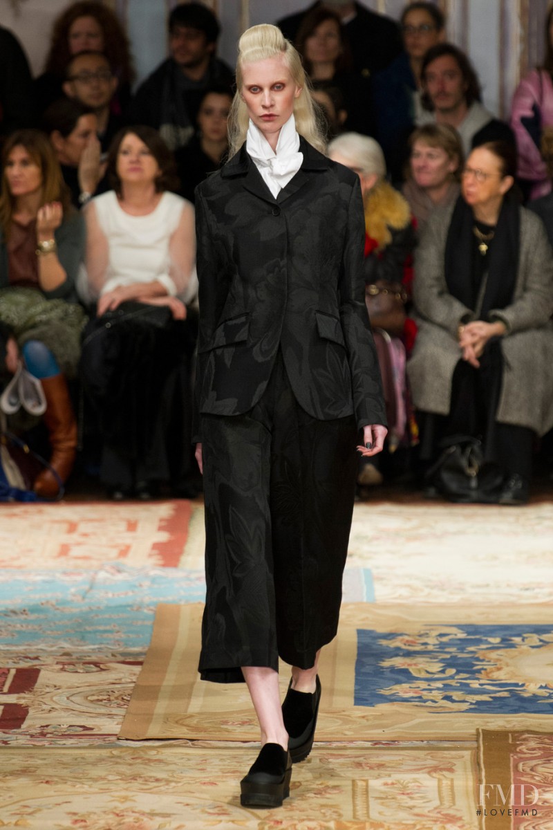 Sarah Abney featured in  the Antonio Marras fashion show for Autumn/Winter 2015