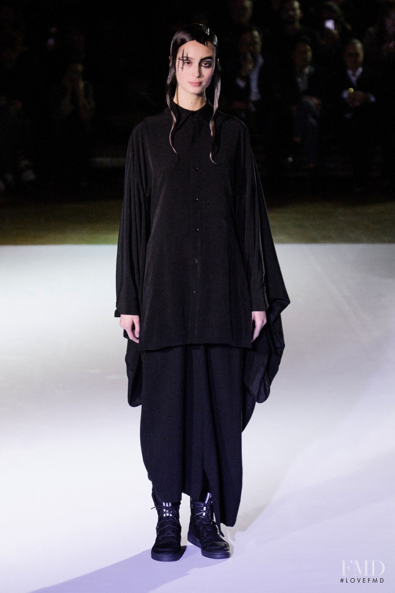Chiara Cucinella featured in  the Yohji Yamamoto fashion show for Autumn/Winter 2015