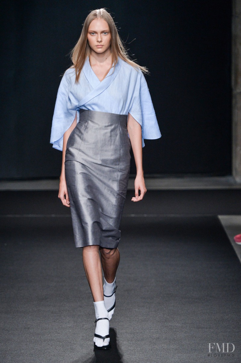 Arina Levchenko featured in  the Atsuro Tayama fashion show for Spring/Summer 2015