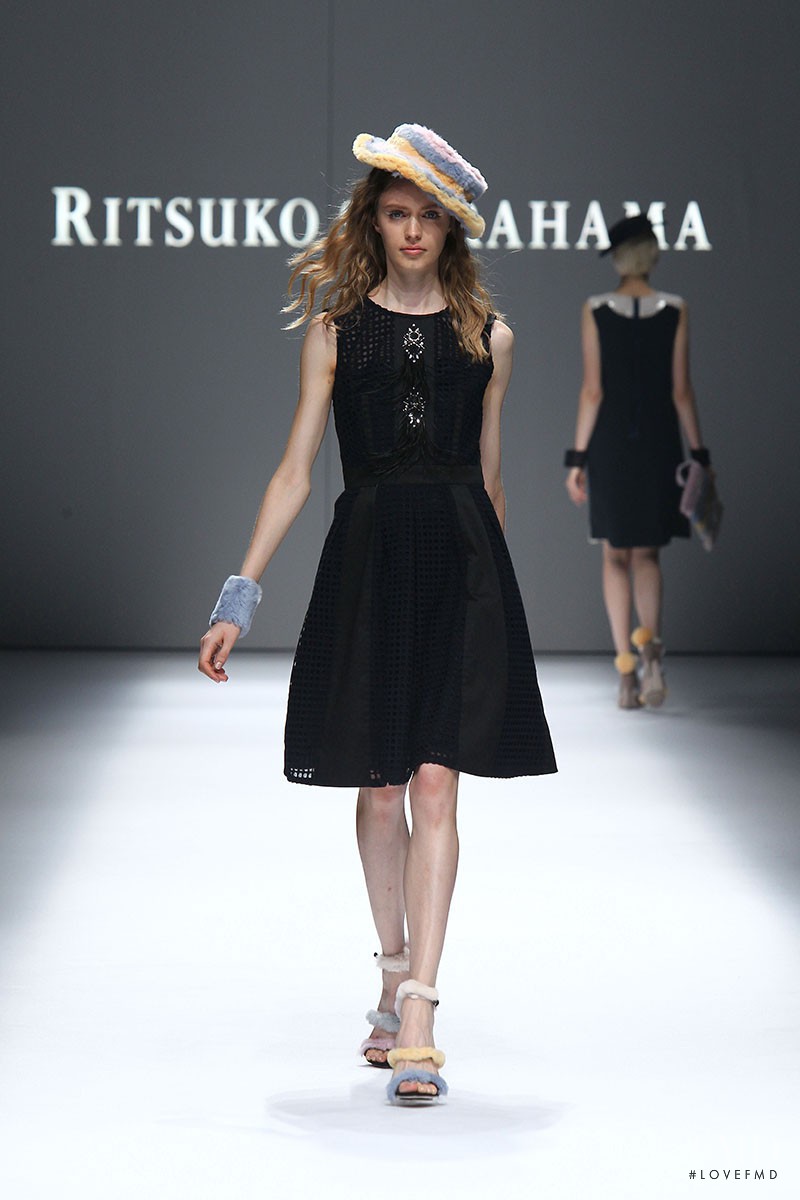 Ritsuko Shirahama fashion show for Spring/Summer 2015