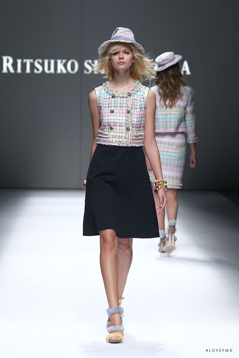 Ritsuko Shirahama fashion show for Spring/Summer 2015