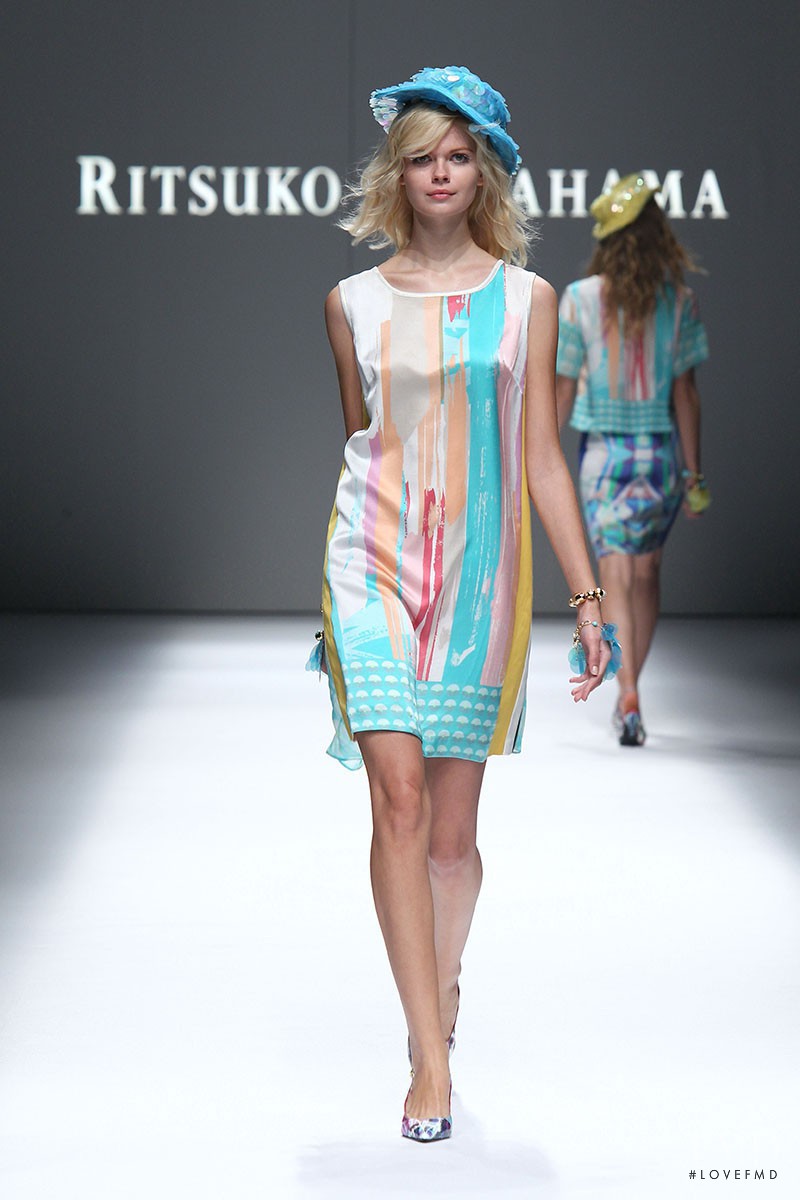 Ritsuko Shirahama fashion show for Spring/Summer 2015