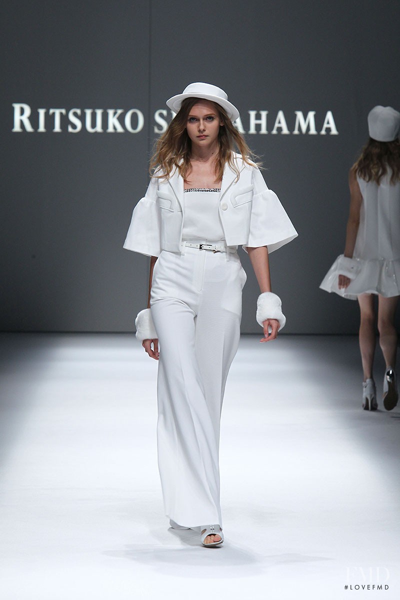 Arina Levchenko featured in  the Ritsuko Shirahama fashion show for Spring/Summer 2015