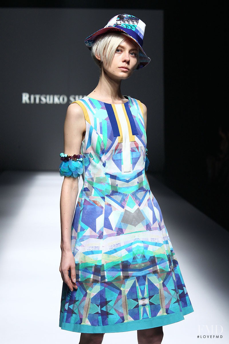 Ritsuko Shirahama fashion show for Spring/Summer 2015