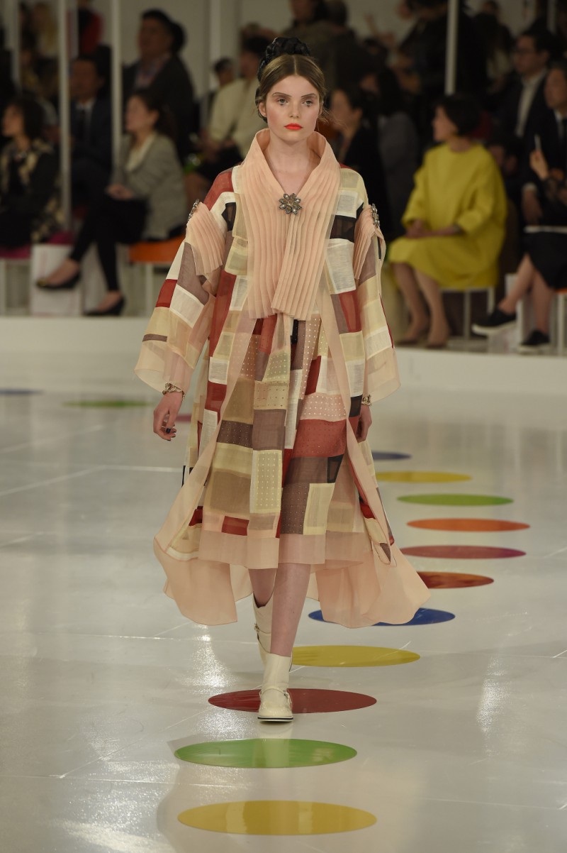 Michelle van Bijnen featured in  the Chanel fashion show for Resort 2016