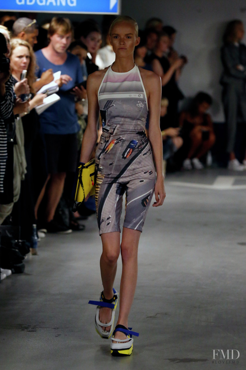 Sigrid Cold featured in  the Wali Mohammed Barrech fashion show for Spring/Summer 2015