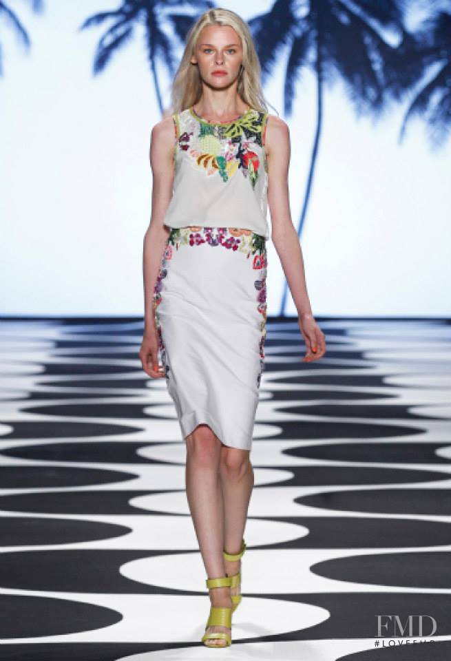 Nicole Miller fashion show for Spring/Summer 2015