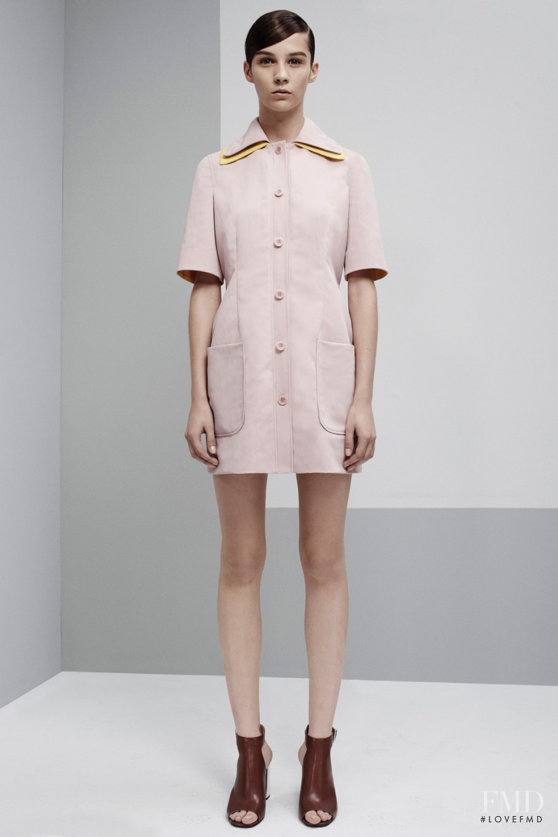 Araks fashion show for Spring/Summer 2015