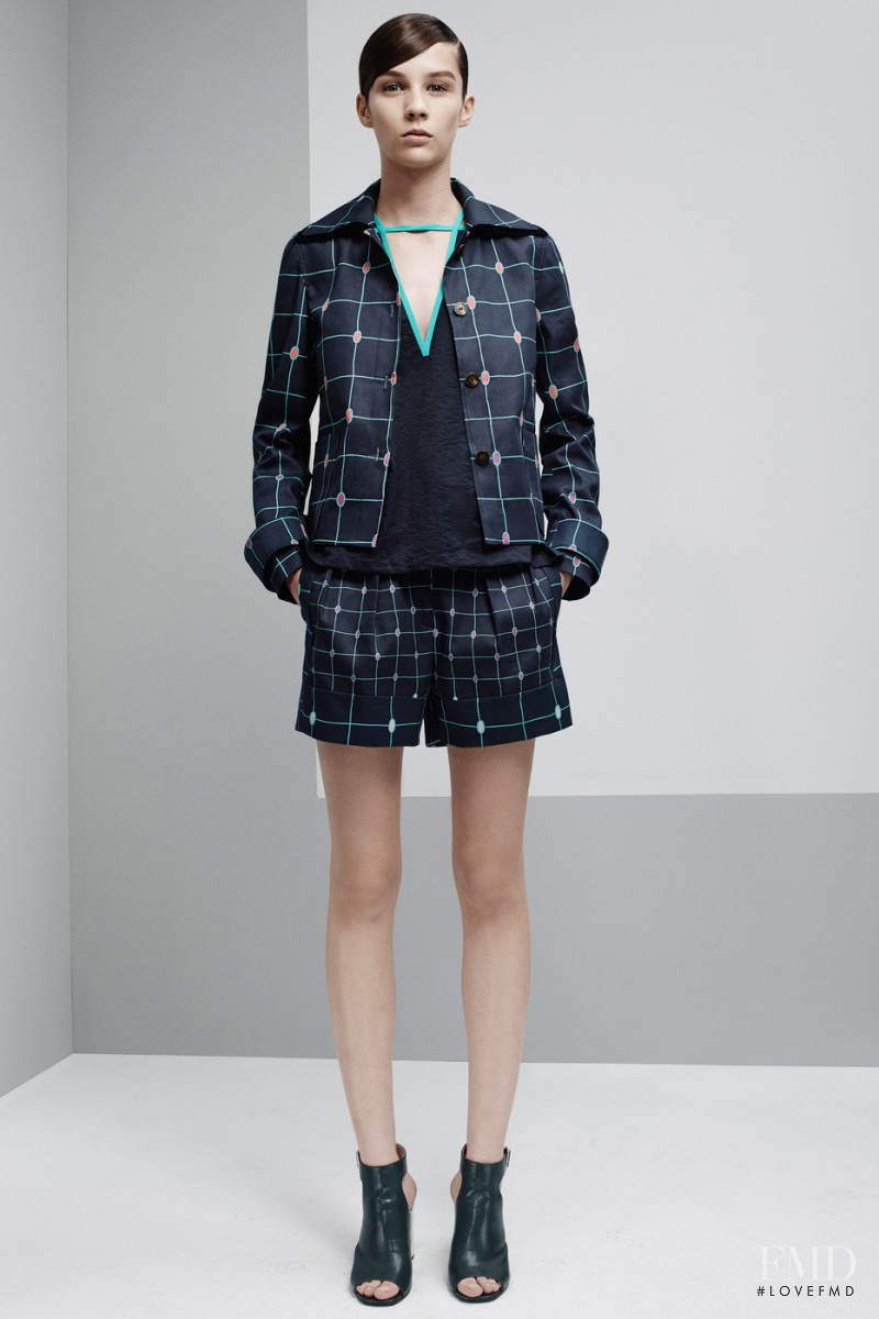 Araks fashion show for Spring/Summer 2015