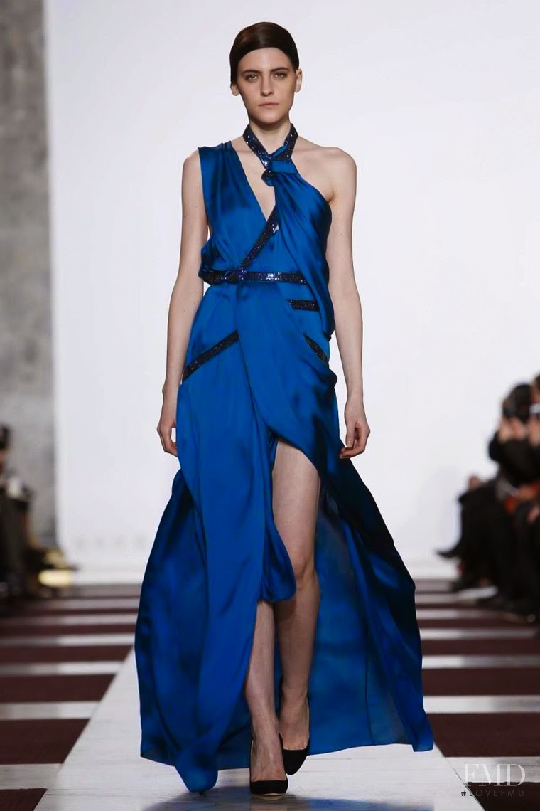 Serena Archetti featured in  the Yiqing Yin fashion show for Spring/Summer 2015