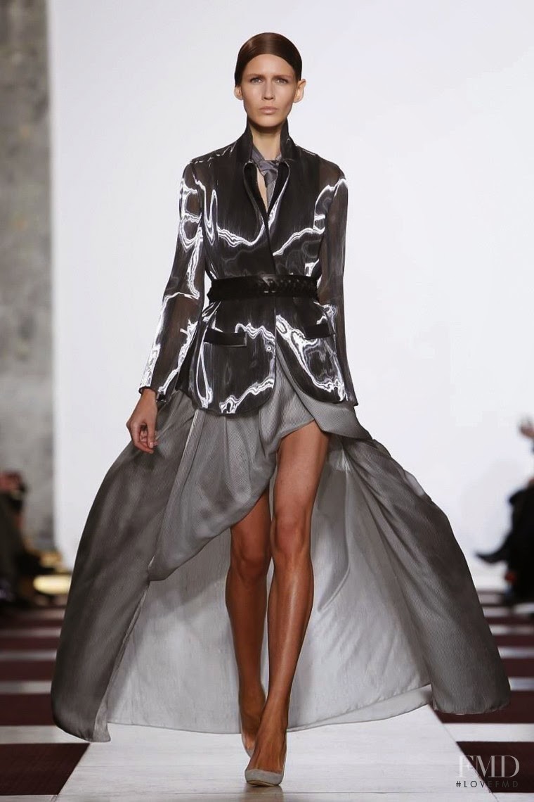 Ella Zadavysvichka featured in  the Yiqing Yin fashion show for Spring/Summer 2015