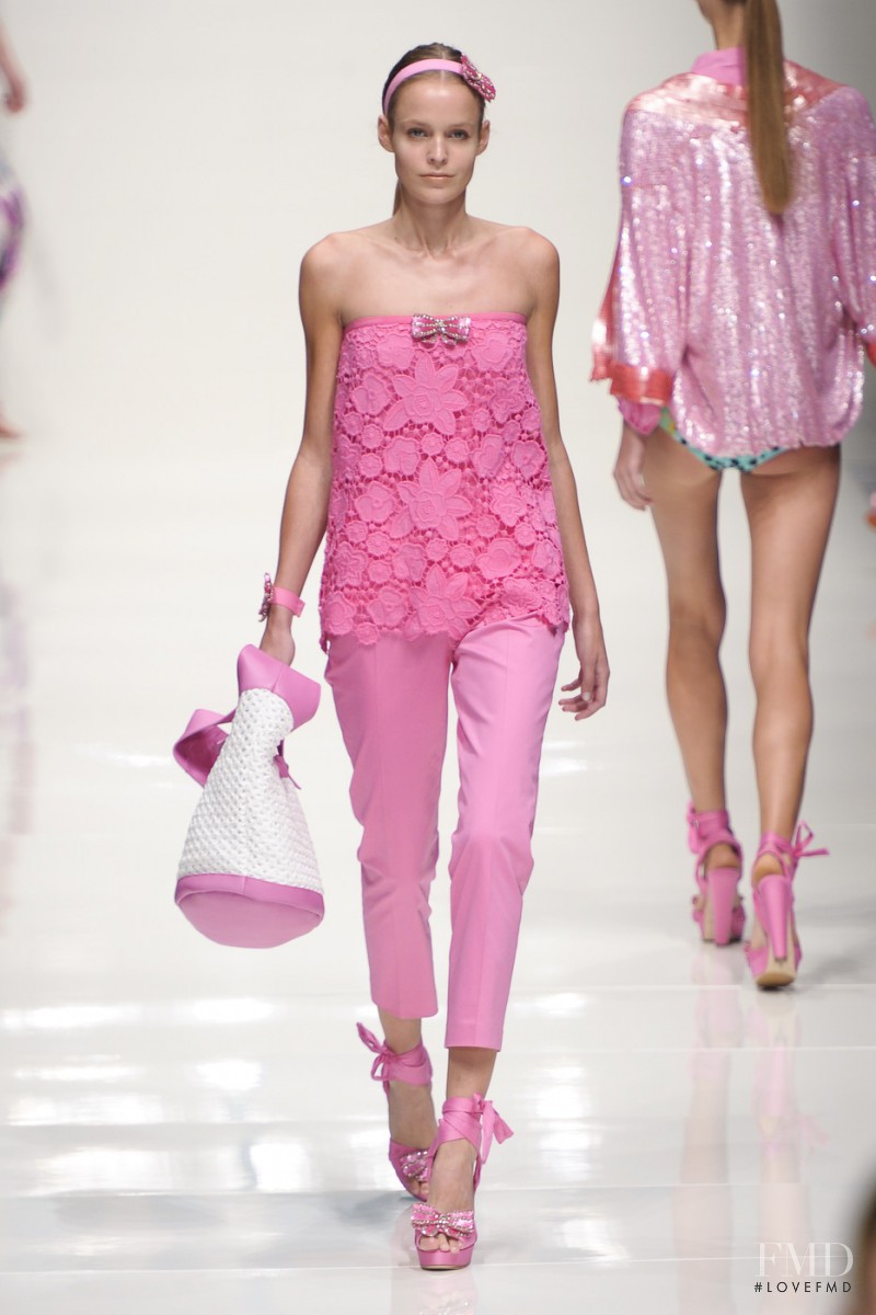 be Blumarine fashion show for Spring/Summer 2011