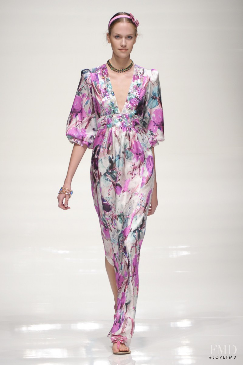 be Blumarine fashion show for Spring/Summer 2011