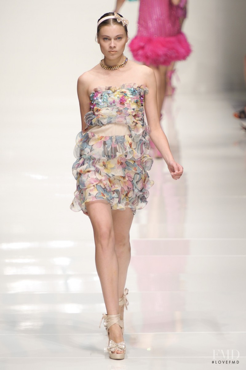 be Blumarine fashion show for Spring/Summer 2011