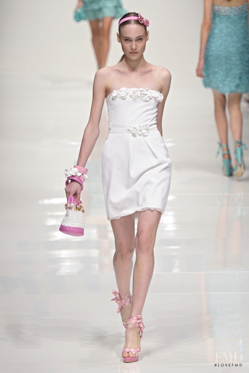 be Blumarine fashion show for Spring/Summer 2011