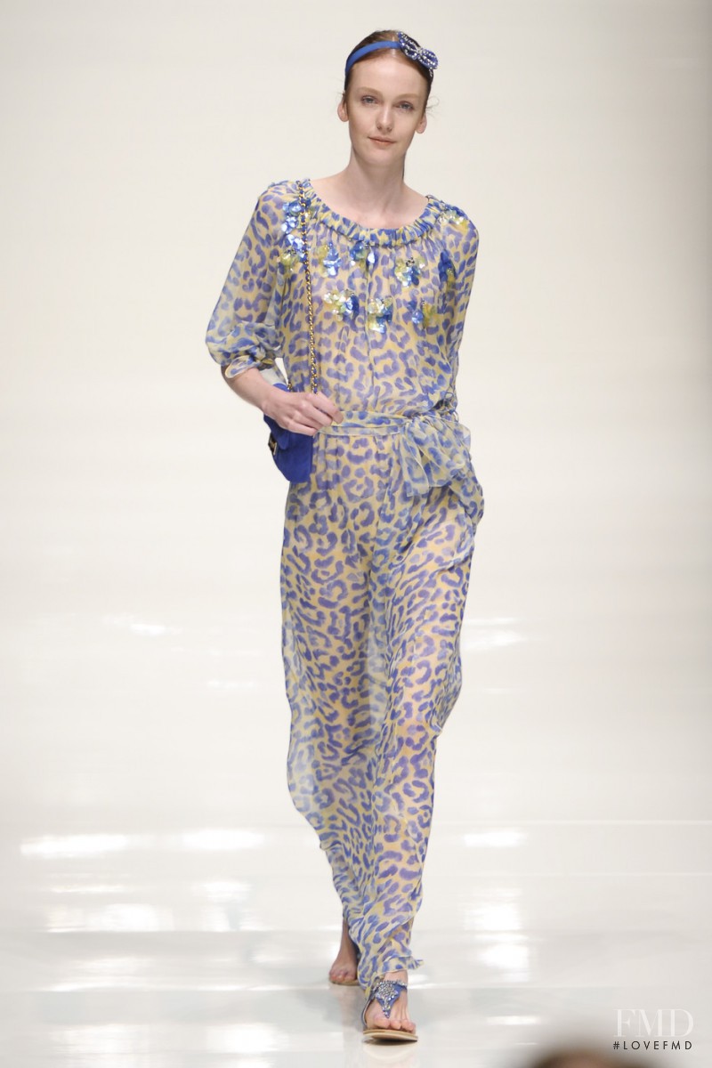 be Blumarine fashion show for Spring/Summer 2011