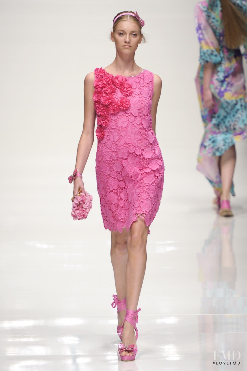 be Blumarine fashion show for Spring/Summer 2011