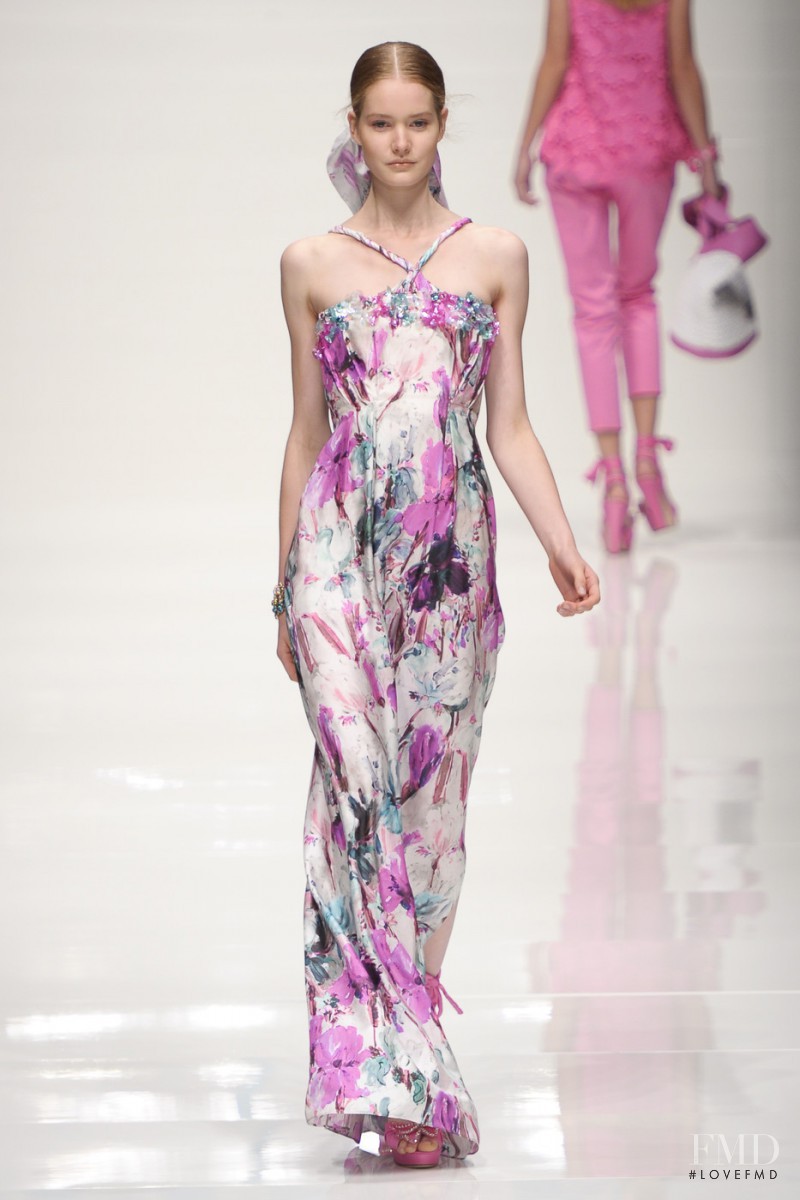 be Blumarine fashion show for Spring/Summer 2011